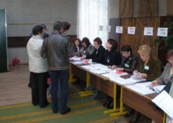 Anykščių Senamiesčio balsavimo apylinkė per šiuos rinkimus dėl vykstančio remonto įsikūrė Kultūros centro mažojoje salėje.