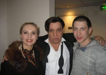 Lietuviai aktoriai  Marius Repšys ir Dalia Michelevičiūtė su  Stevenu van Zandtu(centre).Nuotrauka iš D.Michelevičiūtės albumo.