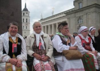 Svėdasų kultūros centre besiglaudžiantis svėdasiškių etnografinis ansamblis - nuolatinis respublikinių dainų švenčių Vilniuje dalyvis.