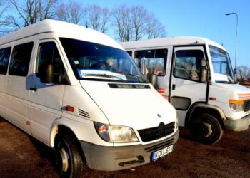 Nuo šiol keleiviai važiuos tokiais autobusais. Pirmas įspūdis - jie niekuo nesiskiria nuo "Autoveldos" autobusų.