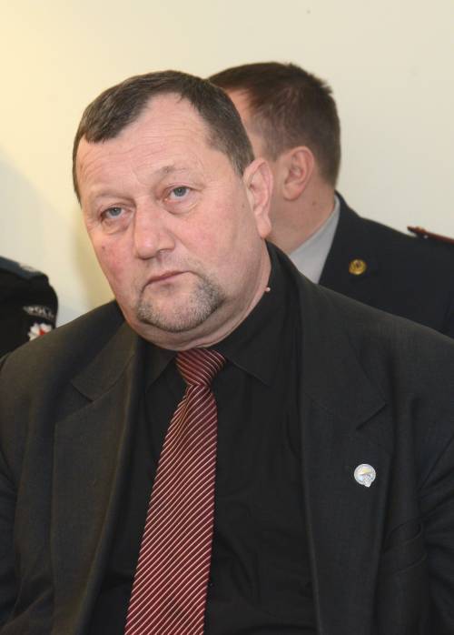 Anykščių seniūnijos seniūnas Eugenijus Pajarskas „Anykštai“ aiškino, kad girtumą jam policijos pareigūnai galėję nustatyti dėl jo prastos sveikatos.
