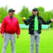 Beisbolo entuziastas ir renginio sumanytojas Arnoldas Ramanauskas (kairėje) kartu su Anykščių Jono Biliūno gimnazijos mokytojo asistentu Joseph Teodoru Jocu brėžia Anykščių beisbolo viziją.
Anykščių sporto centro nuotr.