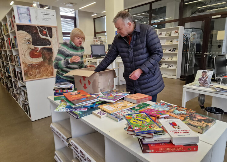 Anykščių krašto garbės ambasadorius Ukrainoje, mecenatas ir leidėjas Virginijus Strolia sakė, kad Anykščių L. ir S. Didžiulių viešoji biblioteka – vienintelė Lietuvoje, kurioje visos ukrainietiškos knygos yra dovanotos.